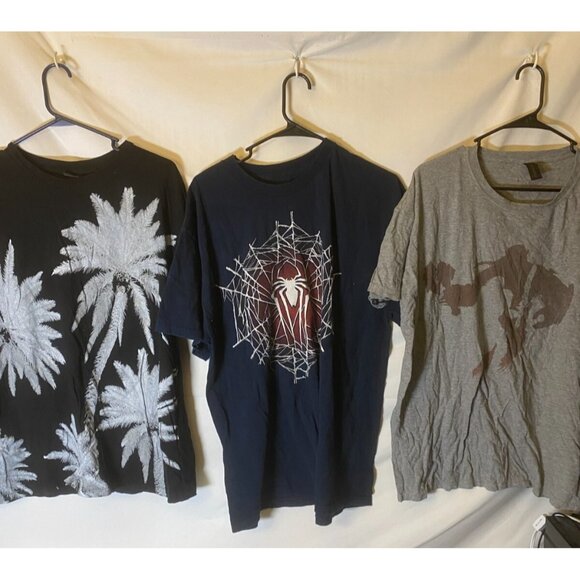 Mens Tshirt Lot Bundle Size XL Spiderman World of Warcraft WOW H&M 3 shirts - Picture 1 of 4